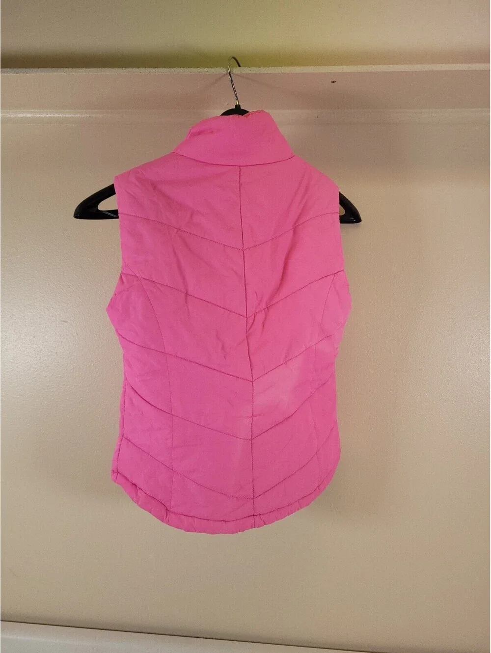 Women’s Pink and Yellow Aeropostale puffer vest size small